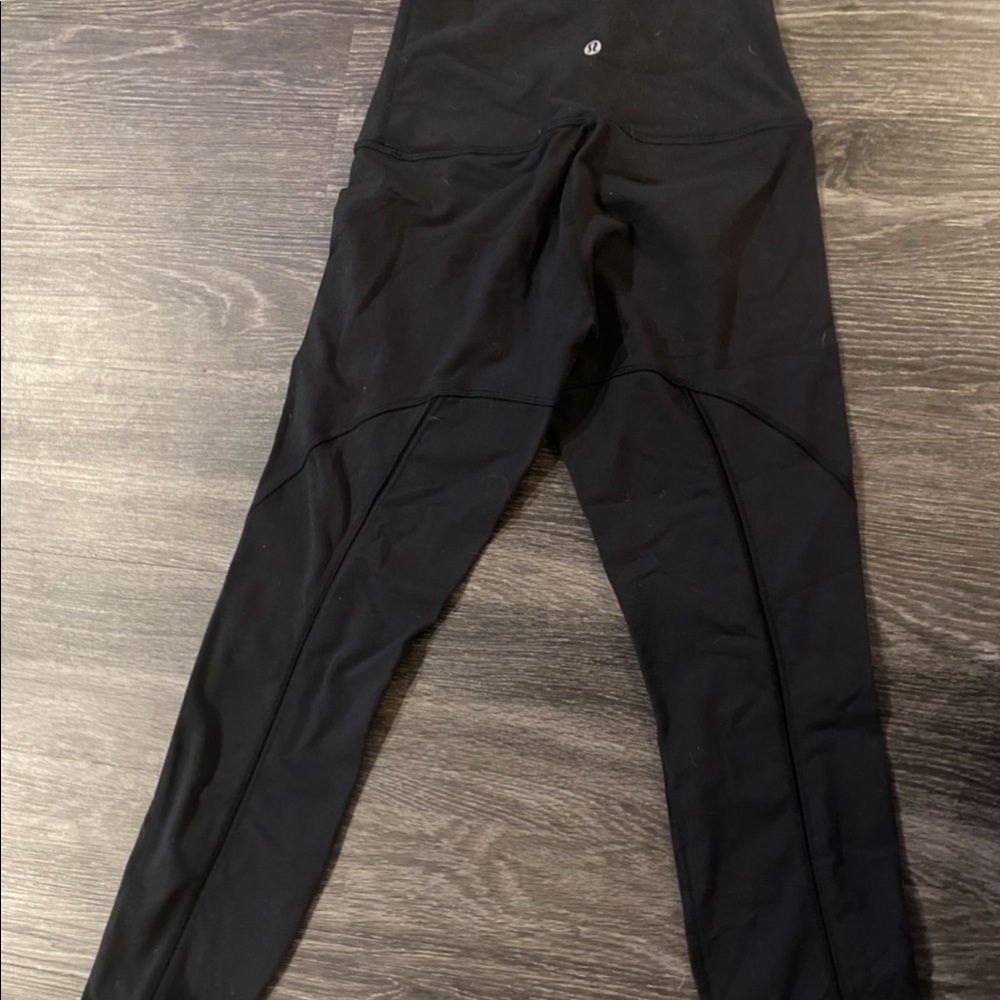 Lululemon wunder under with mesh line